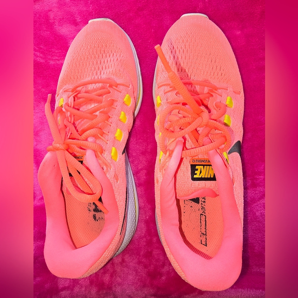 Nike Women's Bright Peach Athletic Shoes